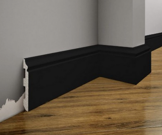 LPC-07 Czarna Creativa listwa przypodłogowa RAL 9005