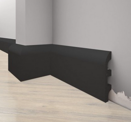 LPC-19 Czarna Creativa listwa przypodłogowa RAL 9005