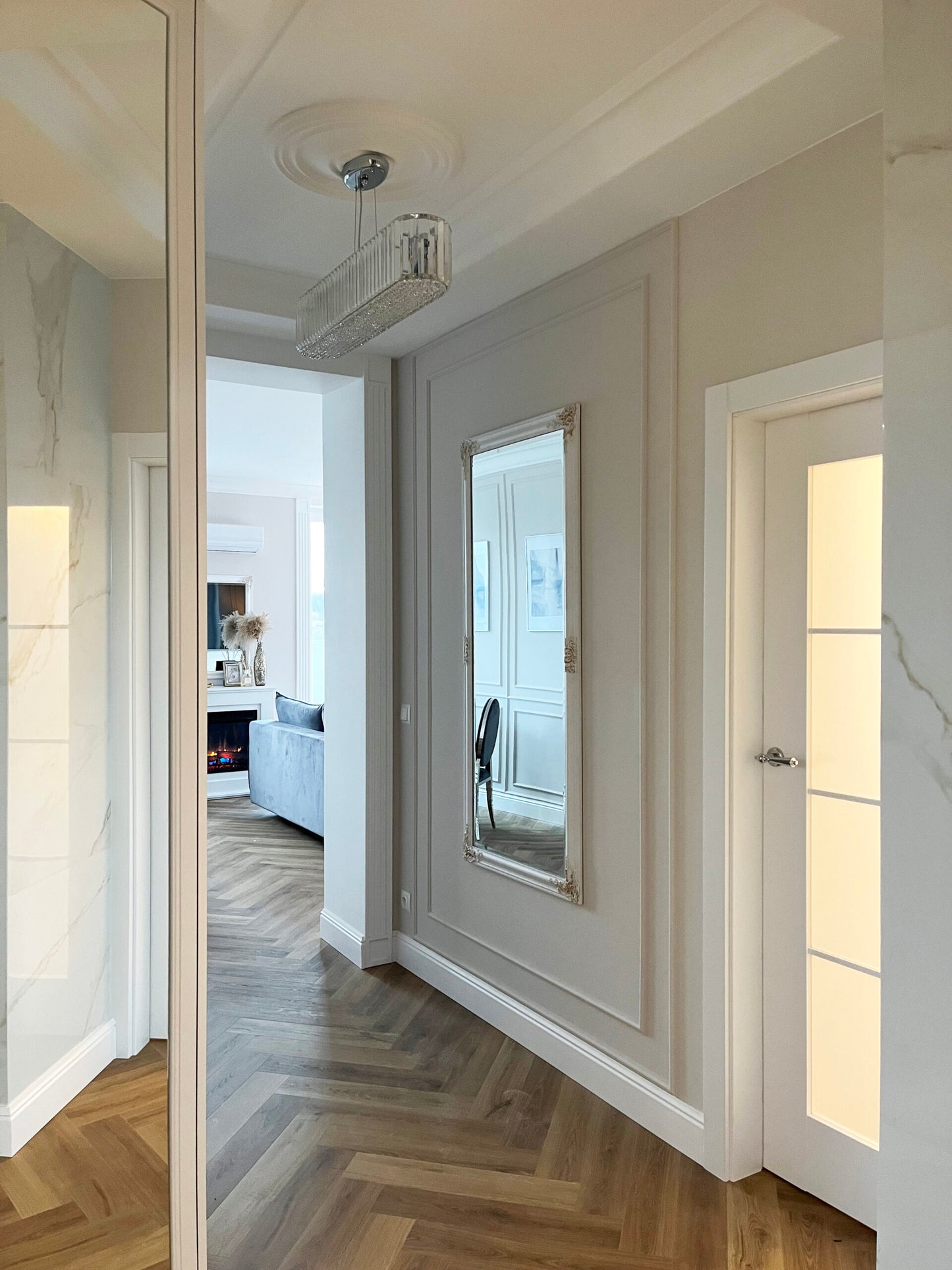 MD360 Mardom Decor listwa przypodłogowa – zdjęcie w aranżacji (producent Mardom Decor)